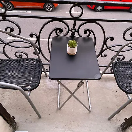 Chez Muriel,t2 De Charme, Parc Ste Marie, Thermal, Mon Desert Apartment